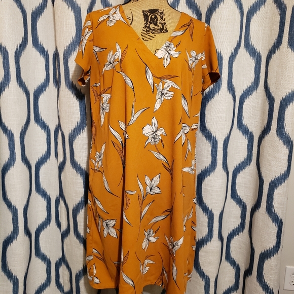 A New Day -  Dress size L 🌻 - Picture 9 of 9